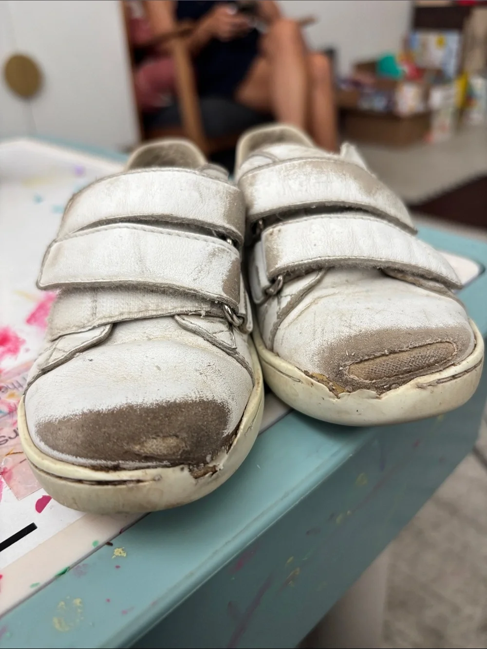 Gucci Kids White and Gray Leather Sneakers